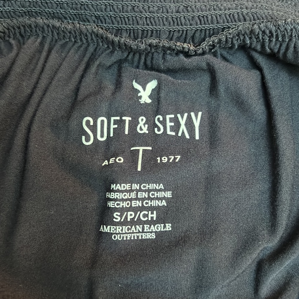 American Eagle Outfitters Soft & Sexy Smocked Top Size Small - Picture 7 of 7